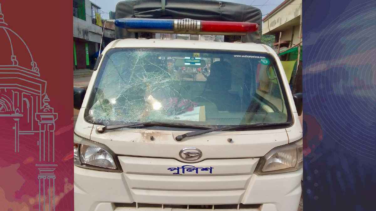 মরদেহ উদ্ধারে গিয়ে হামলার শিকার এসআইসহ তিন পুলিশ সদস্য