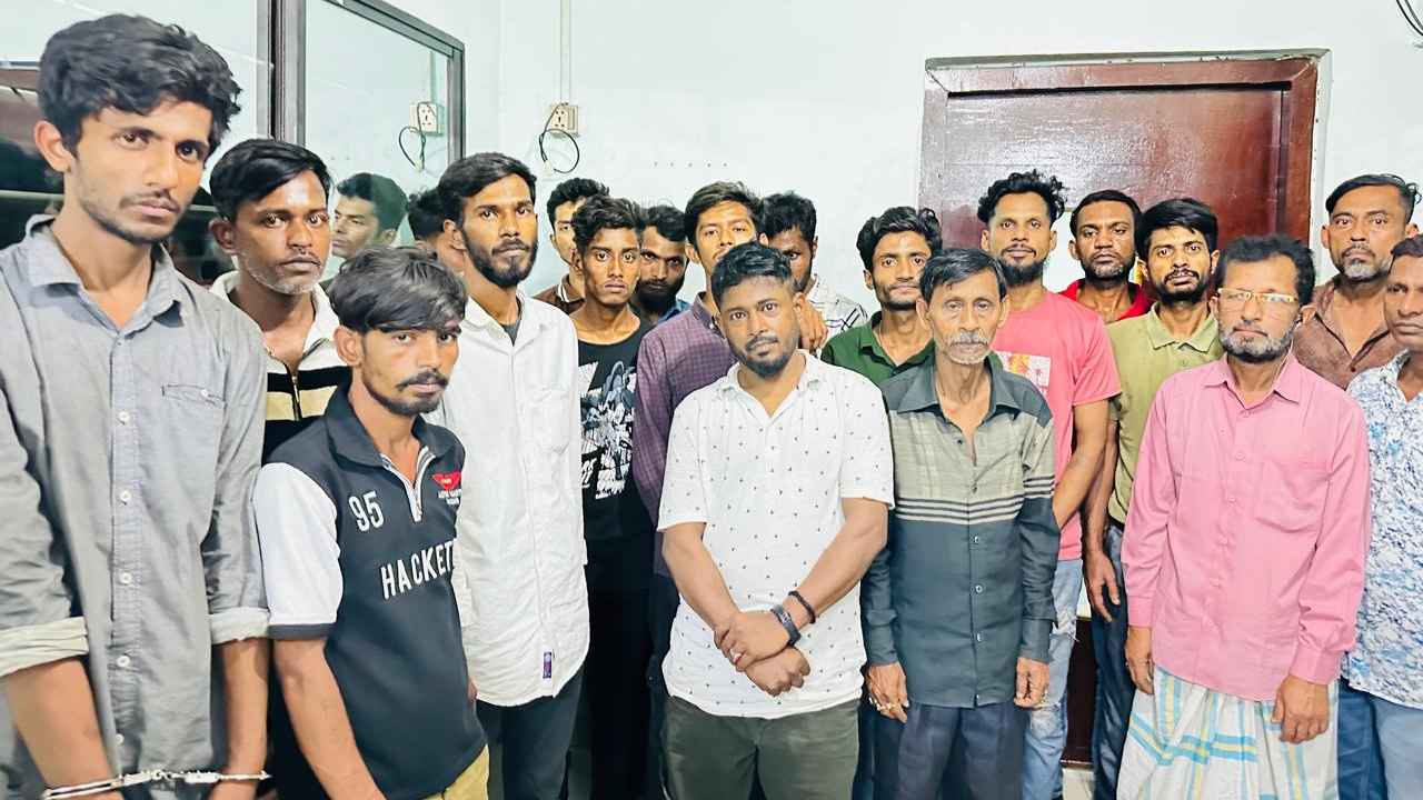 পল্লবীতে শীর্ষ মাদক কারবারিদের আস্তানায় অভিযান, গ্রেফতার ২২