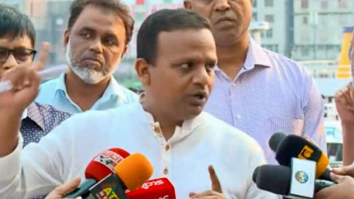 নৌকা থেকে লঞ্চে যাত্রী ওঠা বন্ধ করা হবে: নৌপরিবহন প্রতিমন্ত্রী