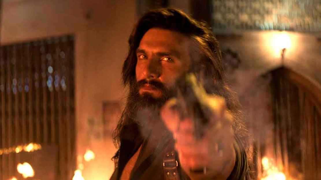 প্রকাশ্যে ‘ধুরন্ধর-২’-এর ট্রেলার, আরও ভয়ংকর রণবীর! 