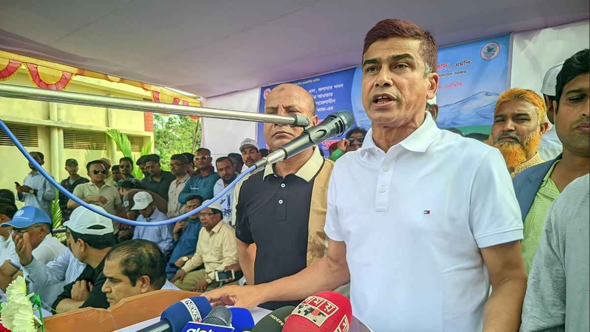 প্রধানমন্ত্রী কথায় নয়, কাজে বিশ্বাস করে: পানি সম্পদ প্রতিমন্ত্রী