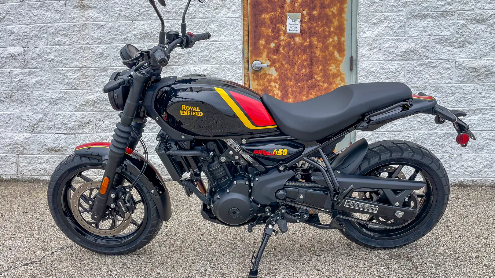 রয়্যাল এনফিল্ডে বড় চমক: মার্চেই আসছে নতুন 'গেরিলা ৪৫০'