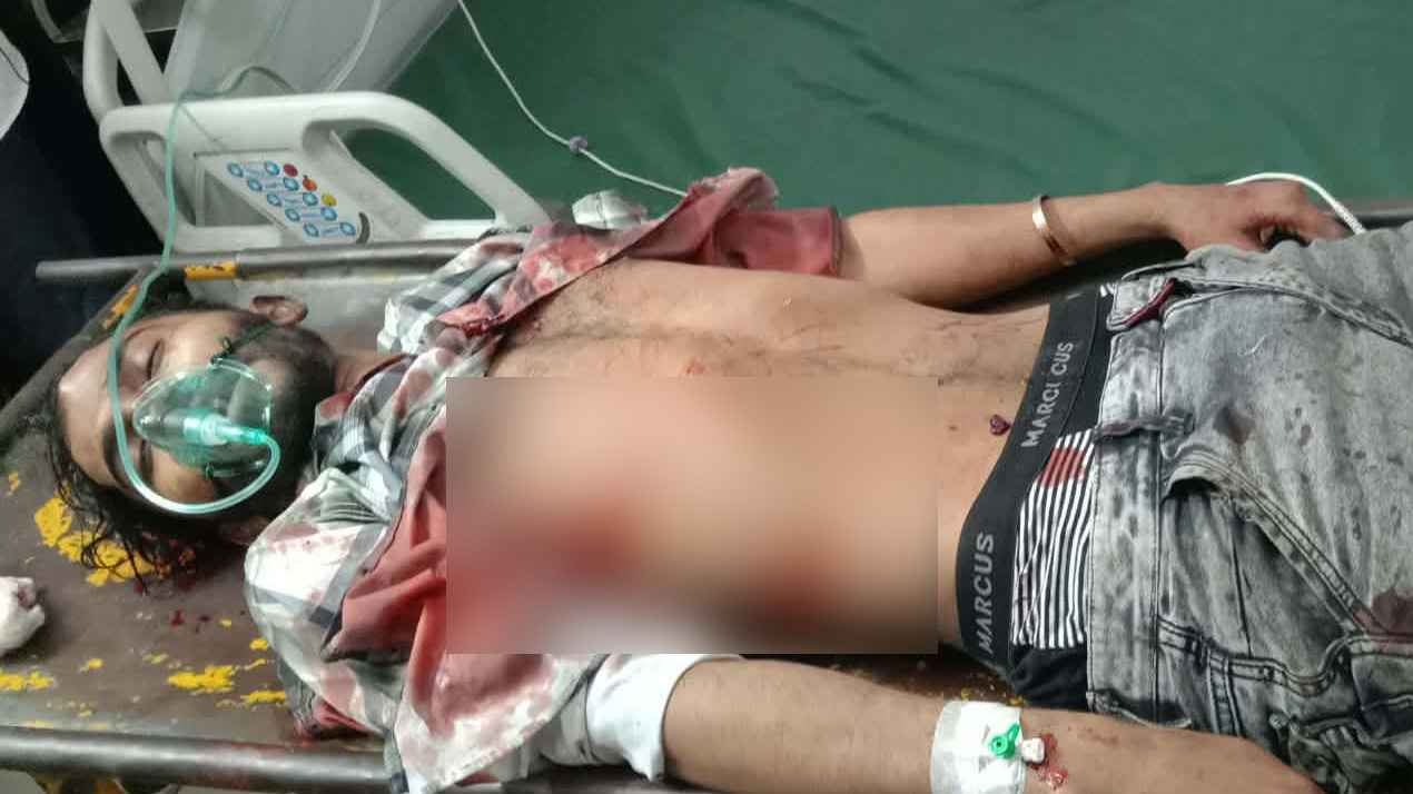 কেন্দ্রীয় শহীদ মিনারে গুলি-ছুরিকাঘাতে যুবক খুন 