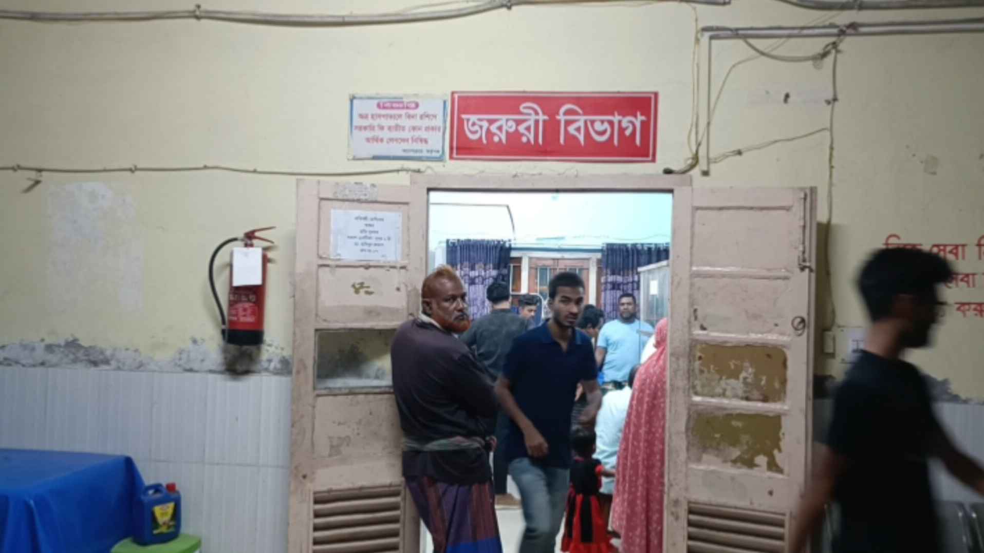 বাওড়ে মাছ ধরতে নেমে সাপের কামড়ে পুলিশ সদস্যের মৃত্যু