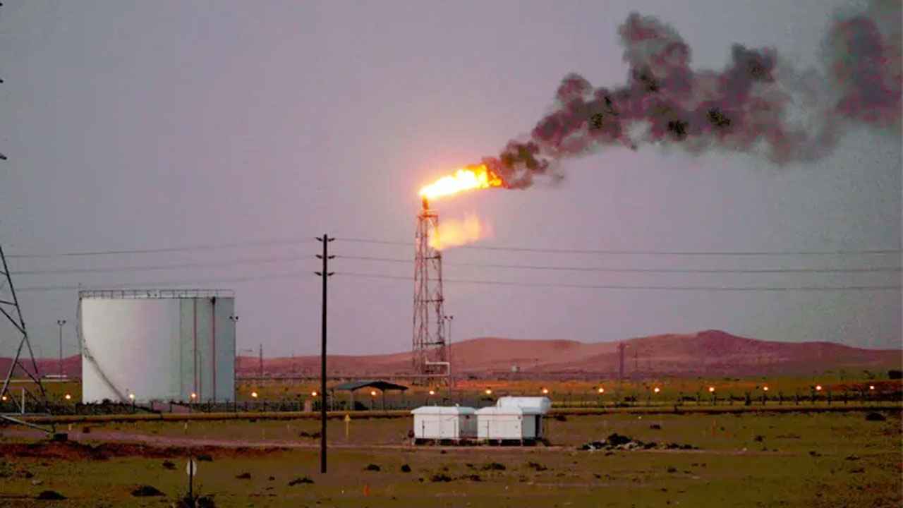 সৌদির তেলের খনিতে ইরানের ড্রোন হামলা