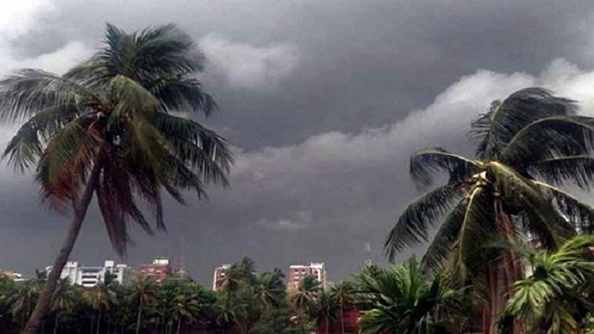 ৫ দিন ঝড়ো হাওয়াসহ বজ্রবৃষ্টির আভাস, কমতে পারে তাপমাত্রা