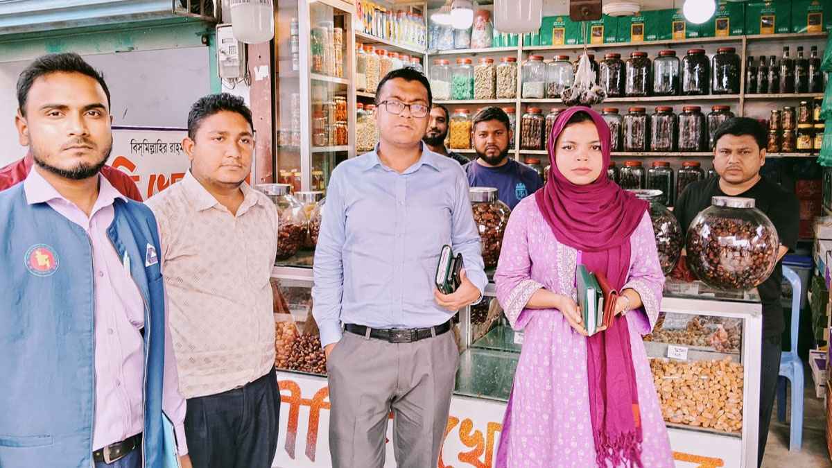 জয়পুরহাটে ফিলিং স্টেশনসহ ৩ প্রতিষ্ঠানকে জরিমানা