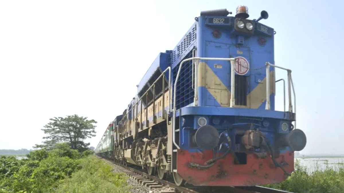 নীলফামারীতে ট্রেনে কাটা পড়ে বৃদ্ধের মৃত্যু