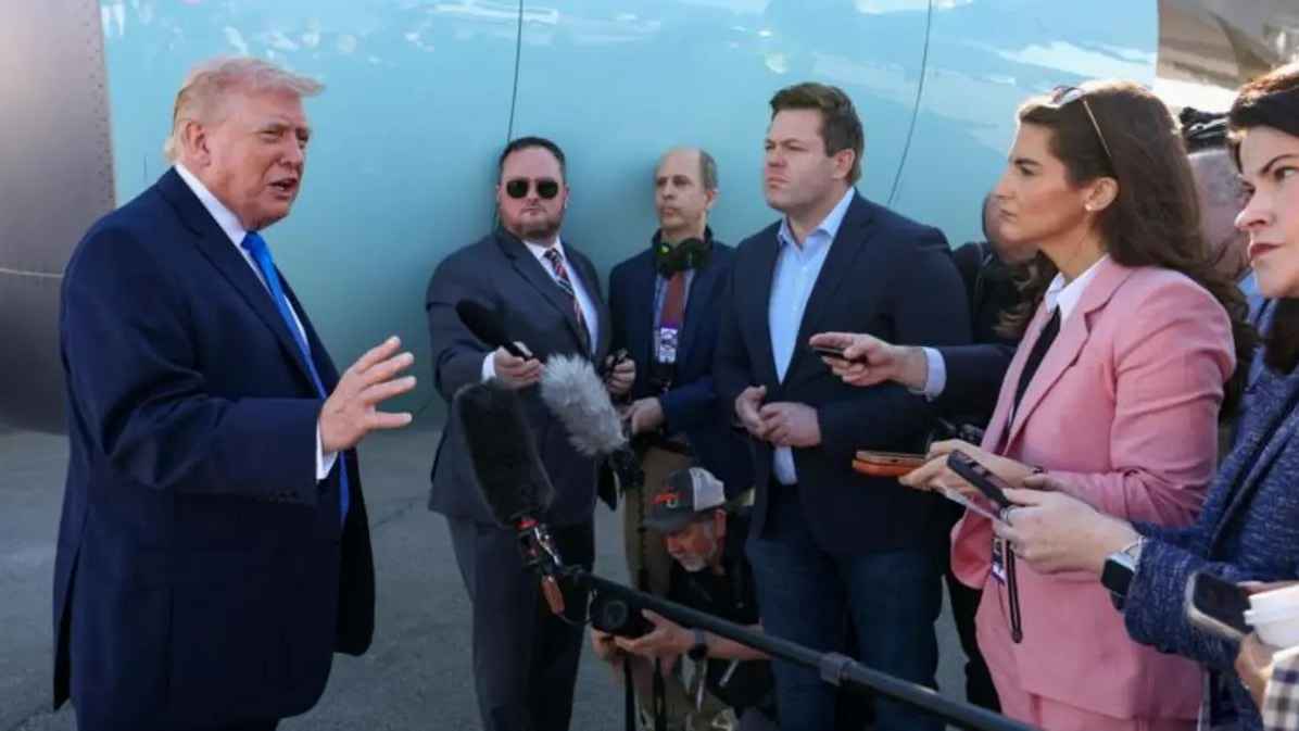 ইরানের সঙ্গে মিলে আমরা হরমুজ নিয়ন্ত্রণ করব: ট্রাম্প