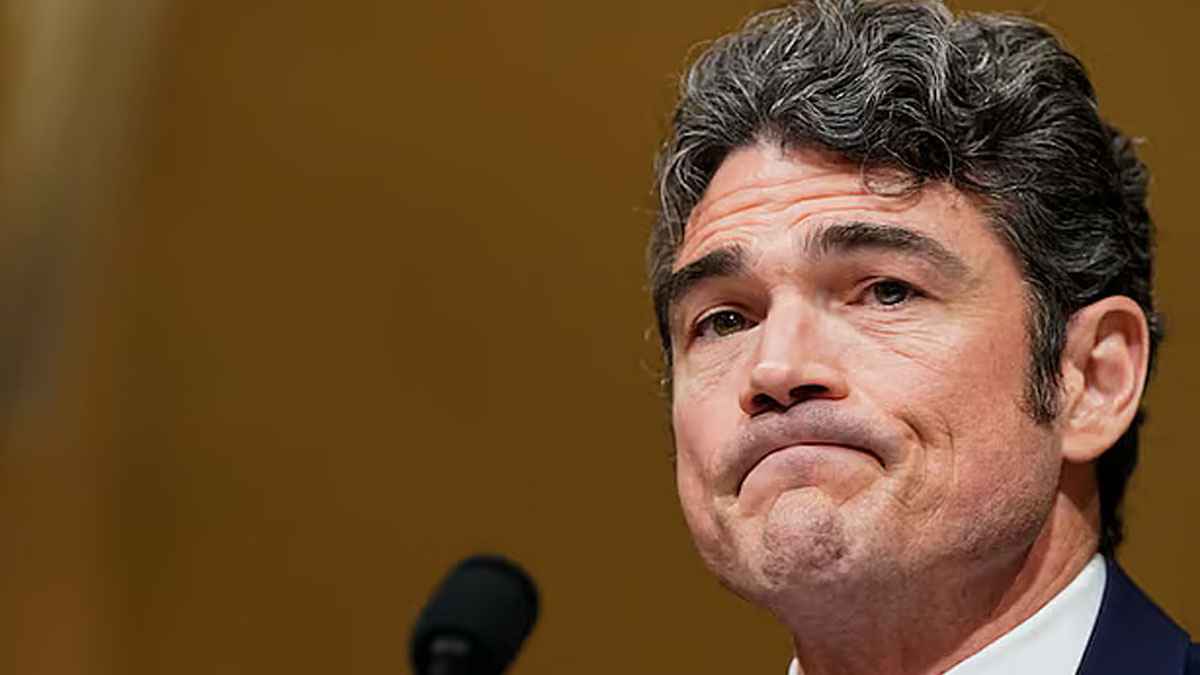 ইরান যুদ্ধ নিয়ে ট্রাম্পকে যা লিখলেন পদত্যাগী শীর্ষ মার্কিন কর্মকর্তা