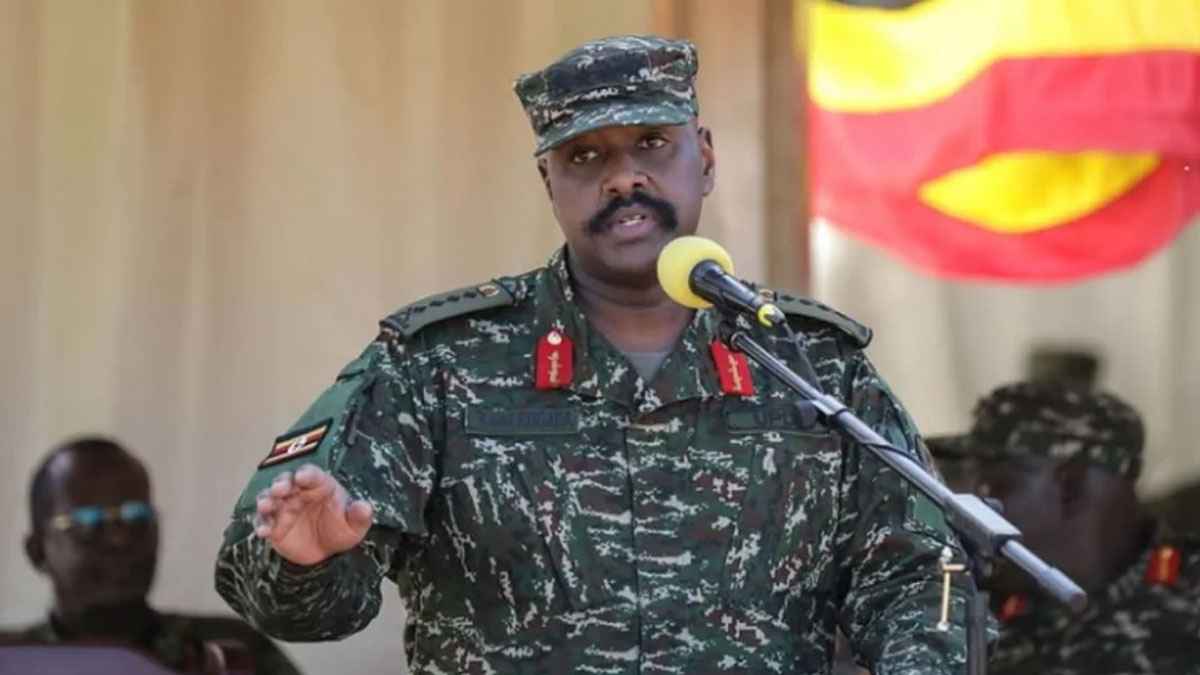 ইসরায়েলের পক্ষে যুদ্ধে নামার হুমকি উগান্ডা সেনাপ্রধানের