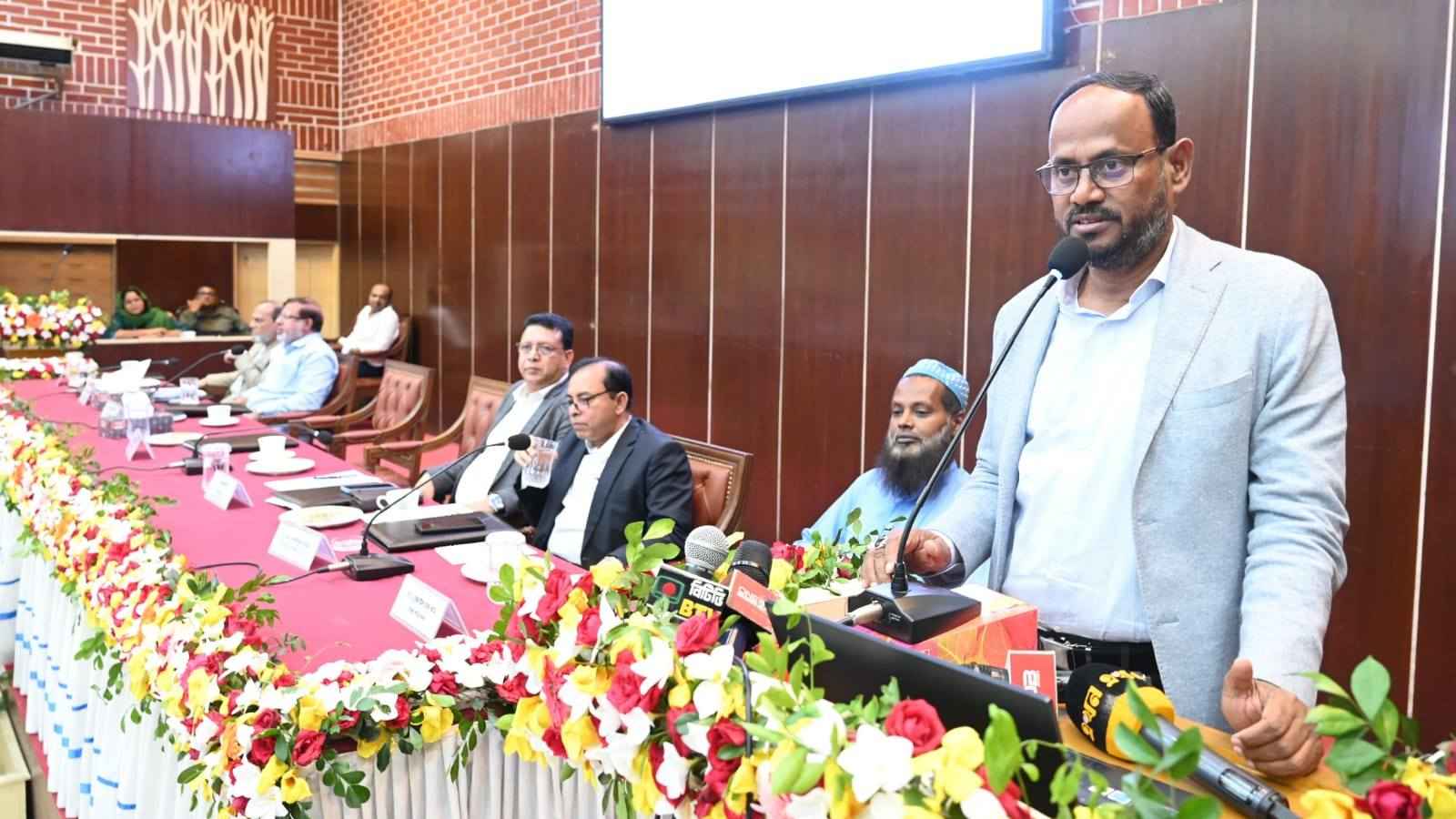 রফতানিমুখী প্রাণিসম্পদ খাত গড়তে বিনিয়োগ বাড়ানোর তাগিদ প্রতিমন্ত্রীর