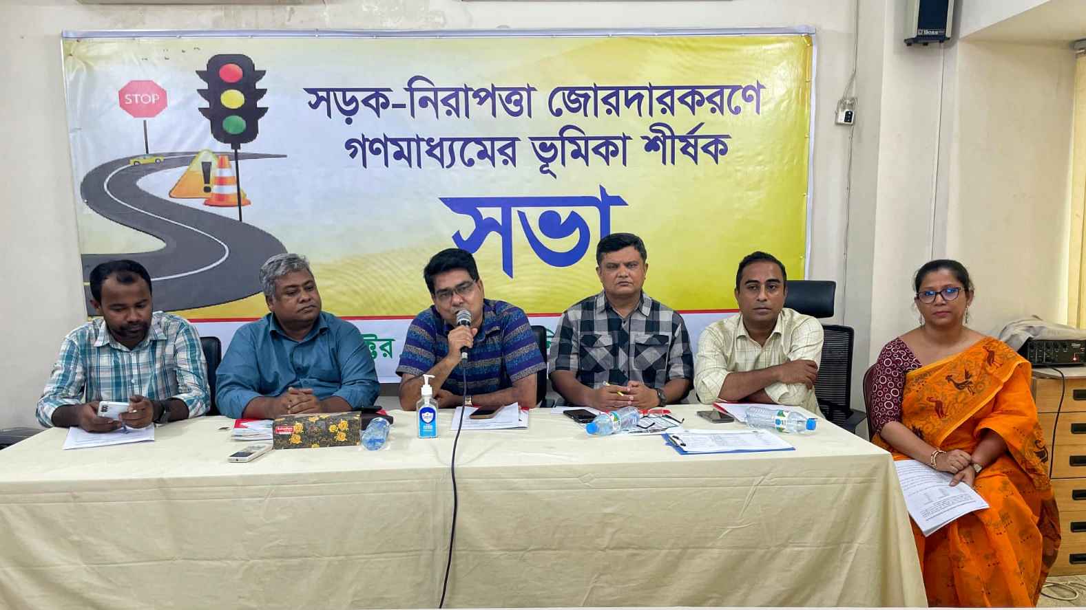 নিরাপদ ঈদযাত্রায় ফিটনেসবিহীন যানবাহন চলাচল বন্ধের সুপারিশ