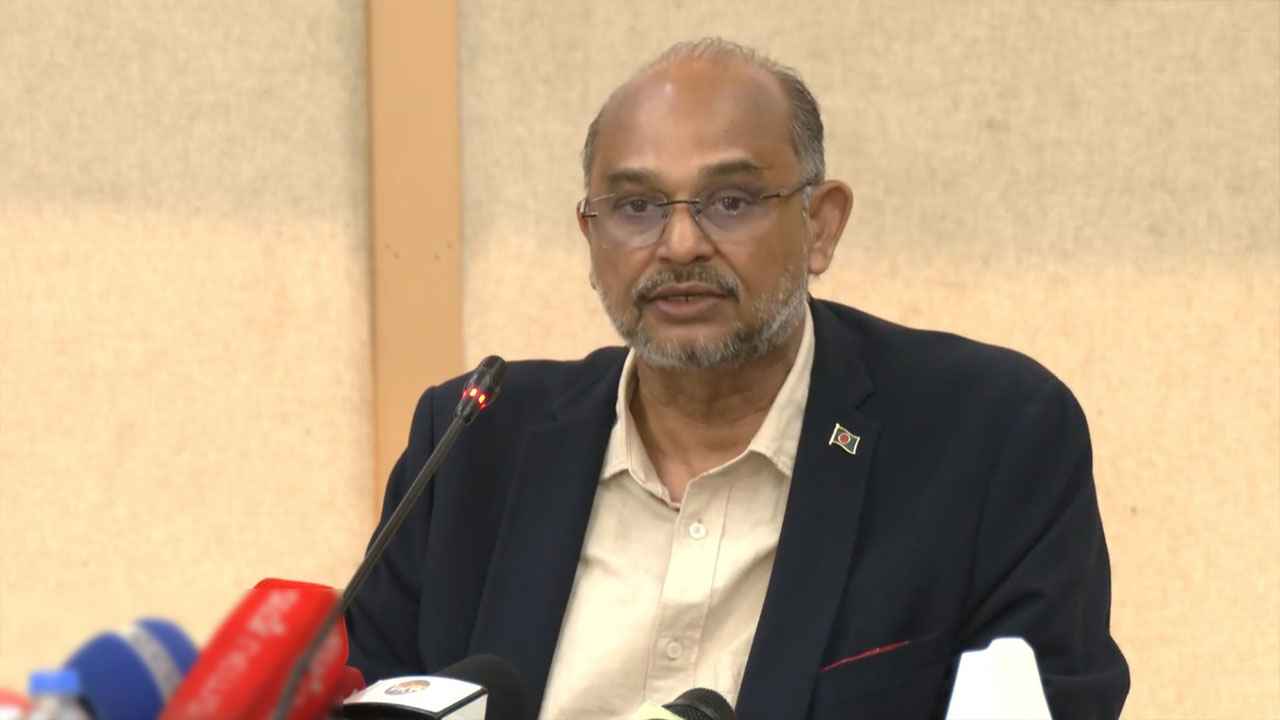 টাকা ছাপানোর অভিযোগ ‘গালগল্প’: অর্থ ও পরিকল্পনা উপদেষ্টা