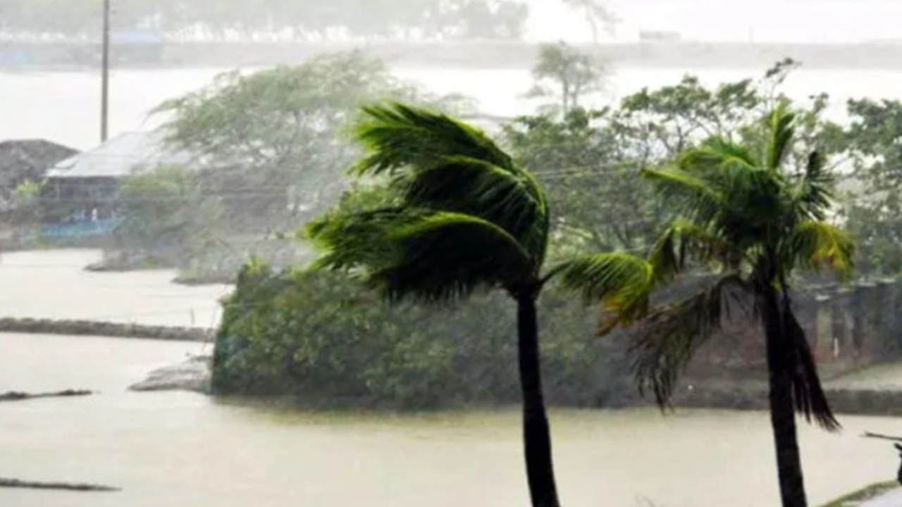দুপুরের মধ্যে ১০ জেলায় বজ্রবৃষ্টির শঙ্কা
