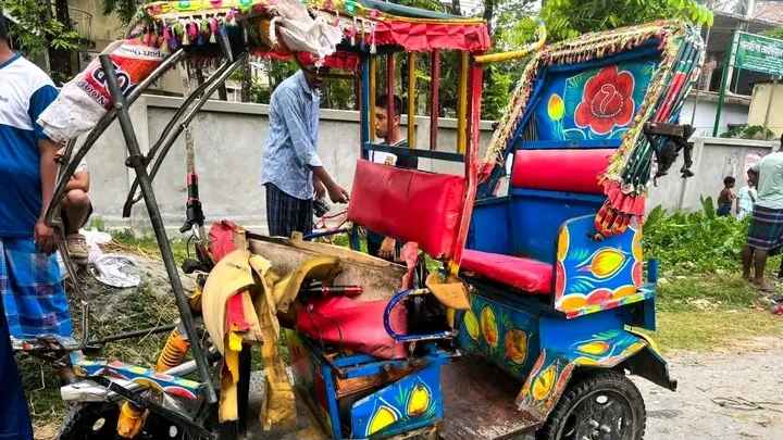 গলাচিপায় মোটরসাইকেল-অটোরিকশার সংঘর্ষে নিহত ২