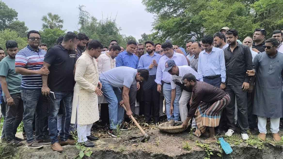 জিয়াউর রহমানের খাল পুনঃখনন করতে পেরে গর্বিত: এমপি আবু আশফাক