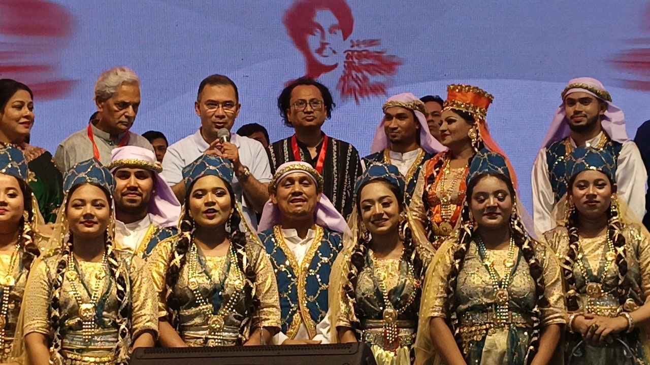 আগামী এক বছরকে ‘নজরুল বর্ষ’ ঘোষণা প্রধানমন্ত্রীর