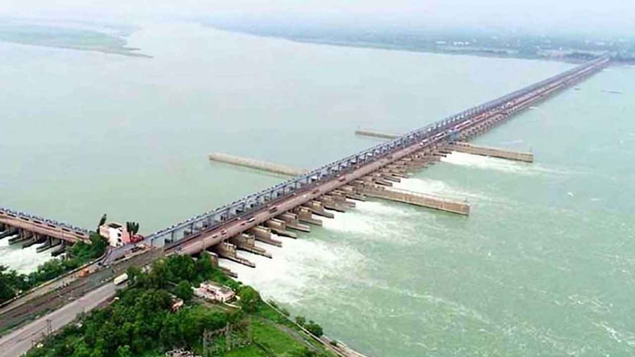 গঙ্গার পানি বণ্টন চুক্তি নিয়ে কী হচ্ছে?