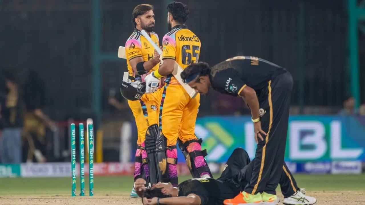 শিরোপার লড়াইয়ে আজ মুখোমুখি পেশোয়ার-হায়দ্রাবাদ