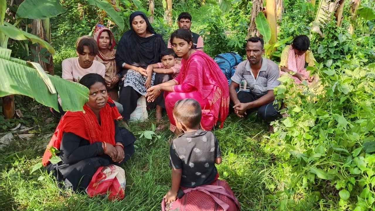 চুয়াডাঙ্গা সীমান্তে অবৈধভাবে পারাপারের সময় নারী ও শিশুসহ আটক ১০