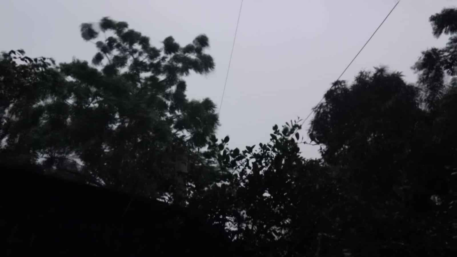 তপ্ত রোদে ভ্যাপসা গরমের পর যশোরে স্বস্তির বৃষ্টি
