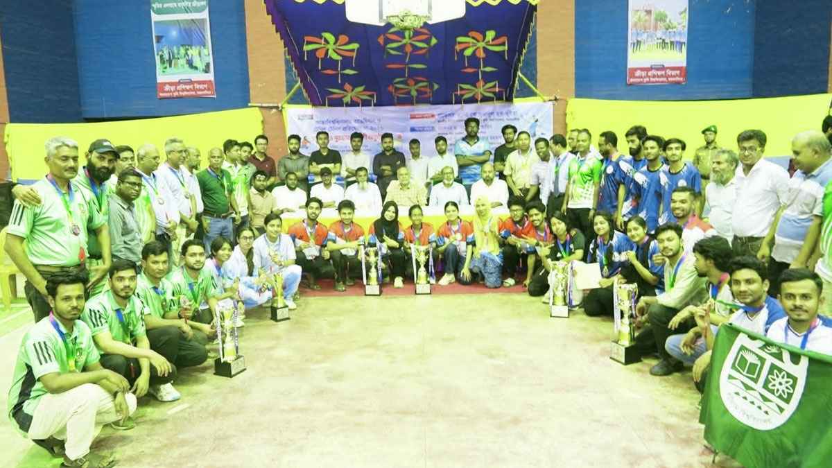 বাকৃবিতে আন্তঃবিশ্ববিদ্যালয় ব্যাডমিন্টন ও টিটি প্রতিযোগিতার সমাপনী