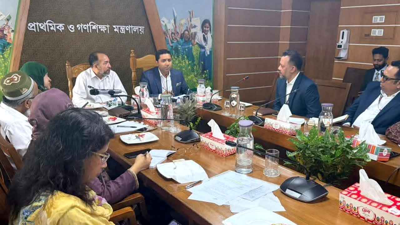 ‘প্রাথমিকের শিক্ষার্থীদের বিনামূল্যে ব্যাগ, ড্রেস দ্রুত বিতরণ করা হবে’