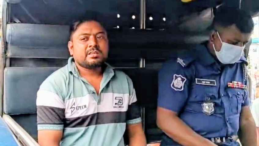 কুমিল্লায় ইভটিজিংয়ের দায়ে অটোচালককে ১ মাসের কারাদণ্ড-জরিমানা