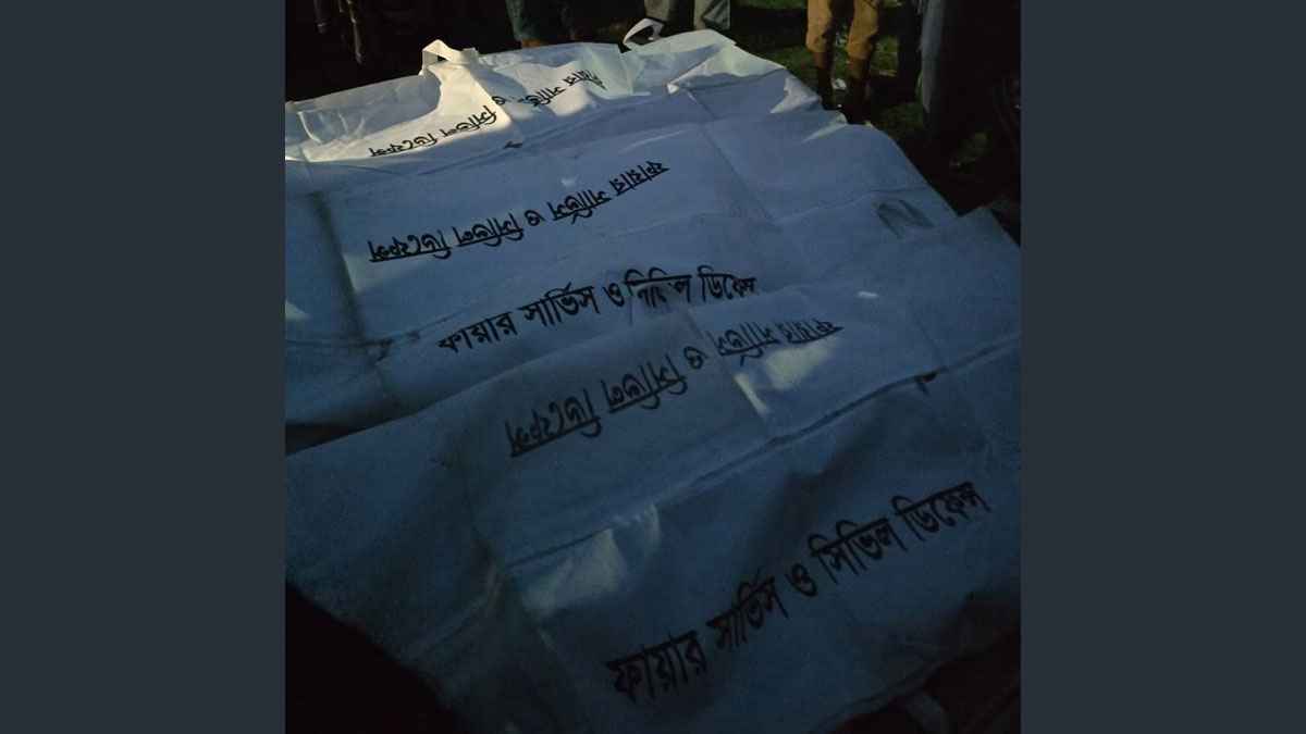 বগুড়ায় দুই মোটরসাইকেলের মুখোমুখি সংঘর্ষে নিহত ৩