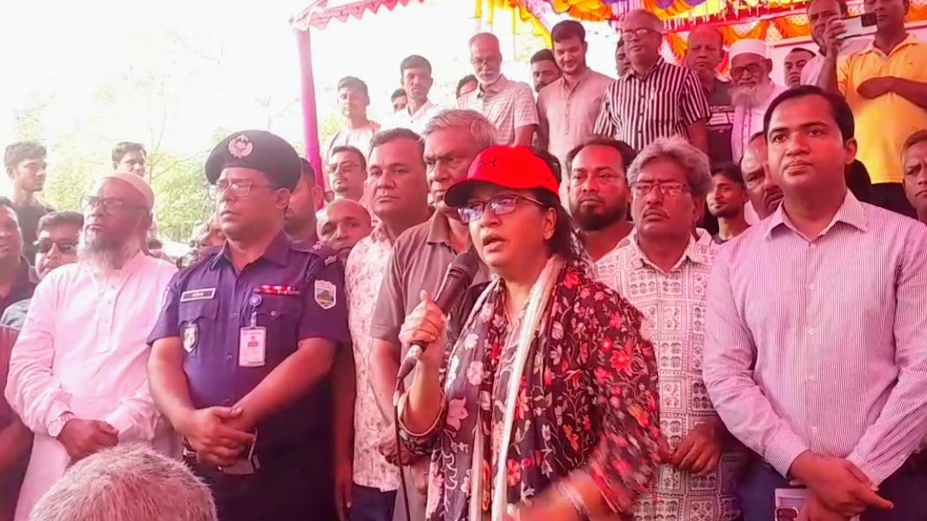 সন্তানদের সাবধান করুন, নিজেরা সচেতন হোন: সমাজকল্যাণ প্রতিমন্ত্রী পুতুল