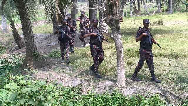 সাতক্ষীরা সীমান্তে বিএসএফের পুশব্যাক মোকাবিলায় সতর্ক অবস্থানে বিজিবি