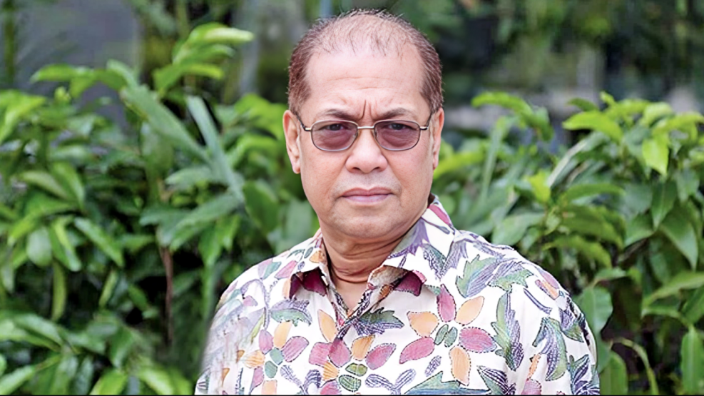 যে গানের জন্য ৩৯ বার মাইক্রোফোনের সামনে দাঁড়াতে হয়েছিল সুবীর নন্দীকে