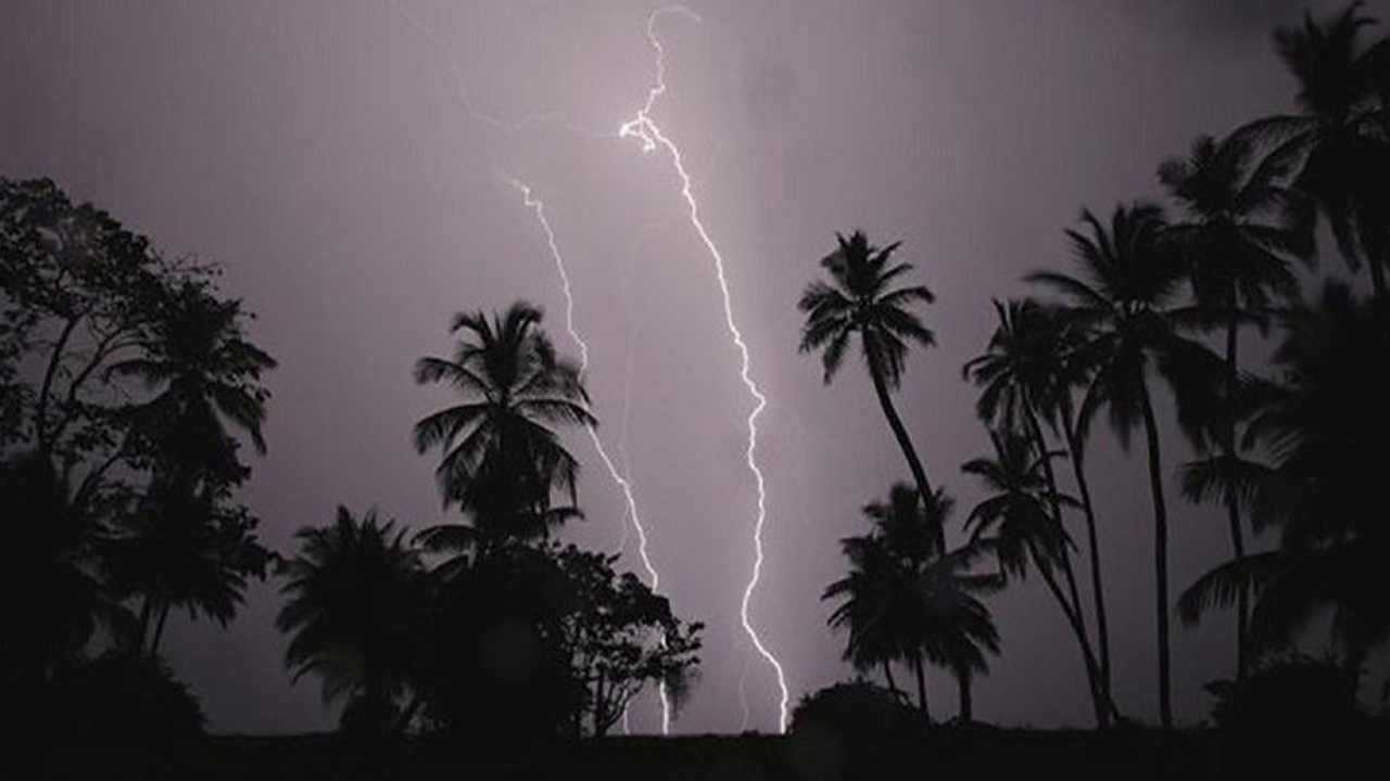 সন্ধ্যার মধ্যে যেসব অঞ্চলে বজ্রবৃষ্টির আভাস