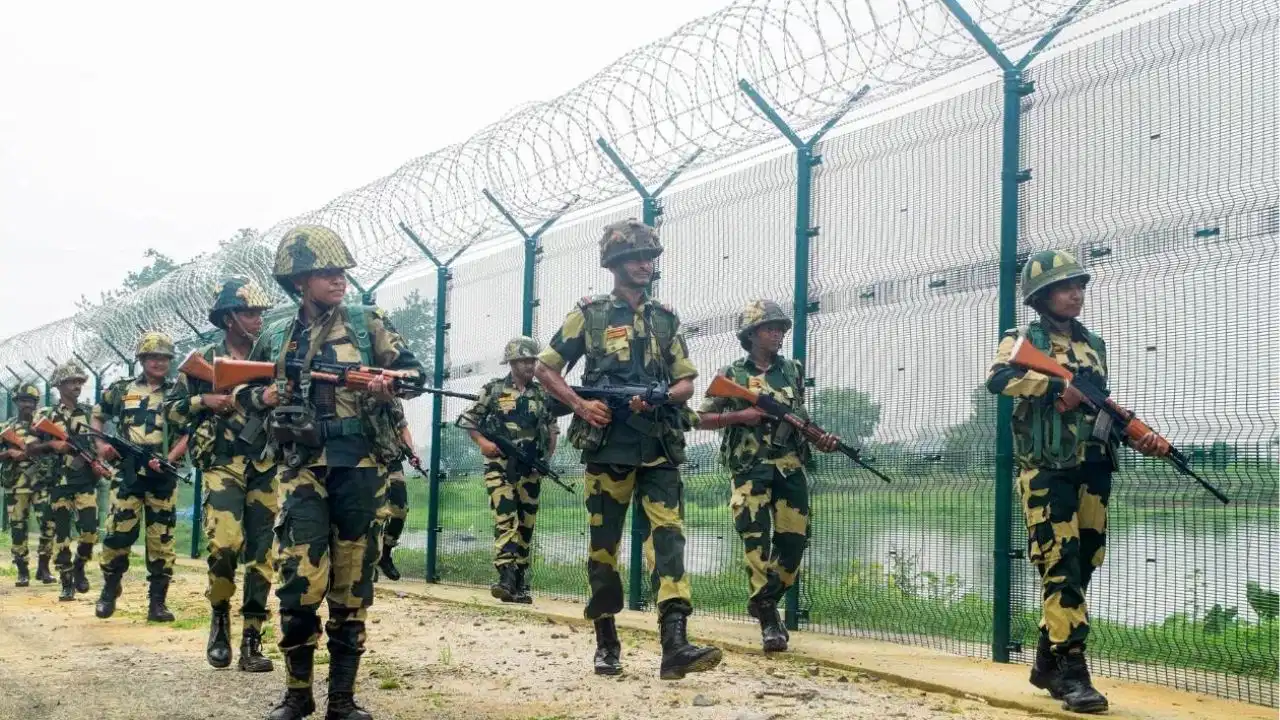 সীমান্ত সুরক্ষায় বিএসএফকে ৭২১ হেক্টর জমি দিলো পশ্চিমবঙ্গ