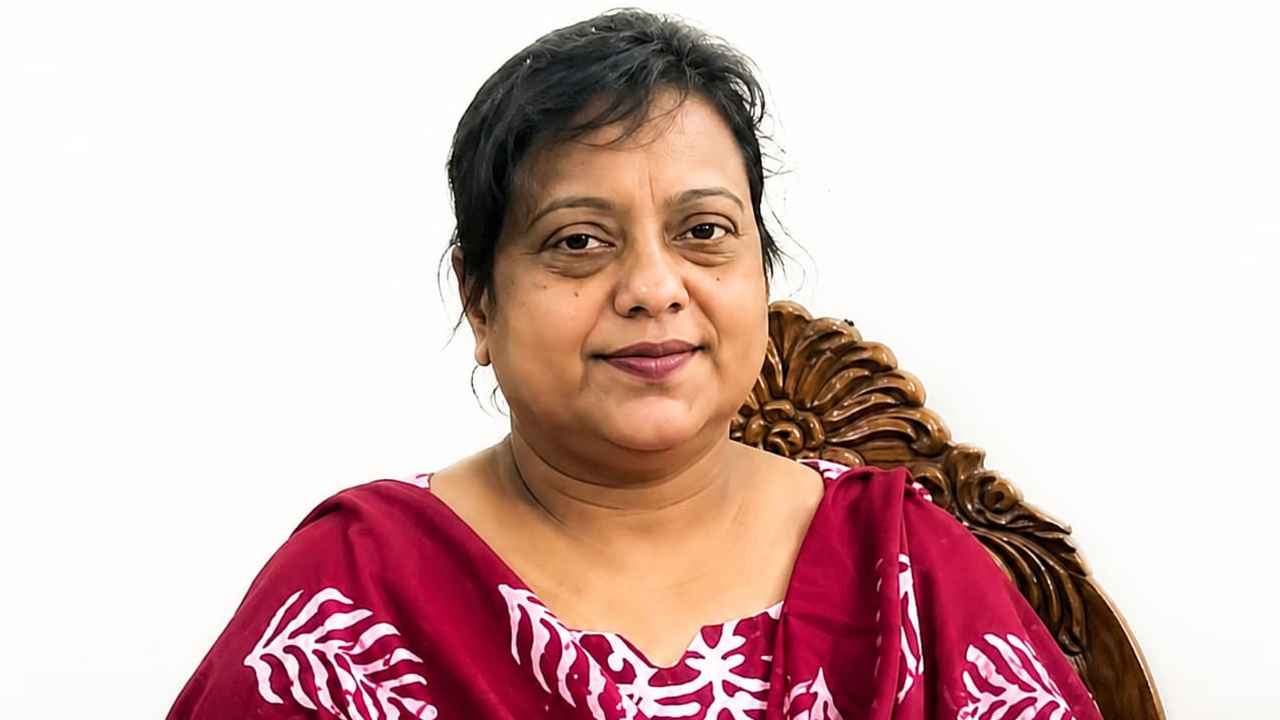 ভারপ্রাপ্ত হয়েও ‘প্রধান’ পরিচয়ে দাপট: বহাল তবিয়তে মানসী রানী