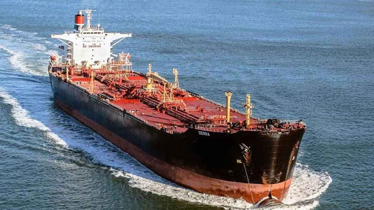মে মাসে এসেছে ১৪টি তেলবাহী জাহাজ, আরও ৫টি আসছে