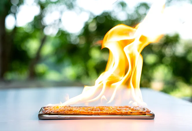 Why_Your_Phone_Gets_Hot_and_How_to_Fix_It-Hero