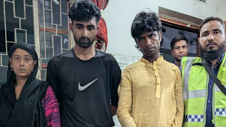 মাদারীপুরে নারীসহ ৩ মাদক কারবারির এক বছর কারাদণ্ড
