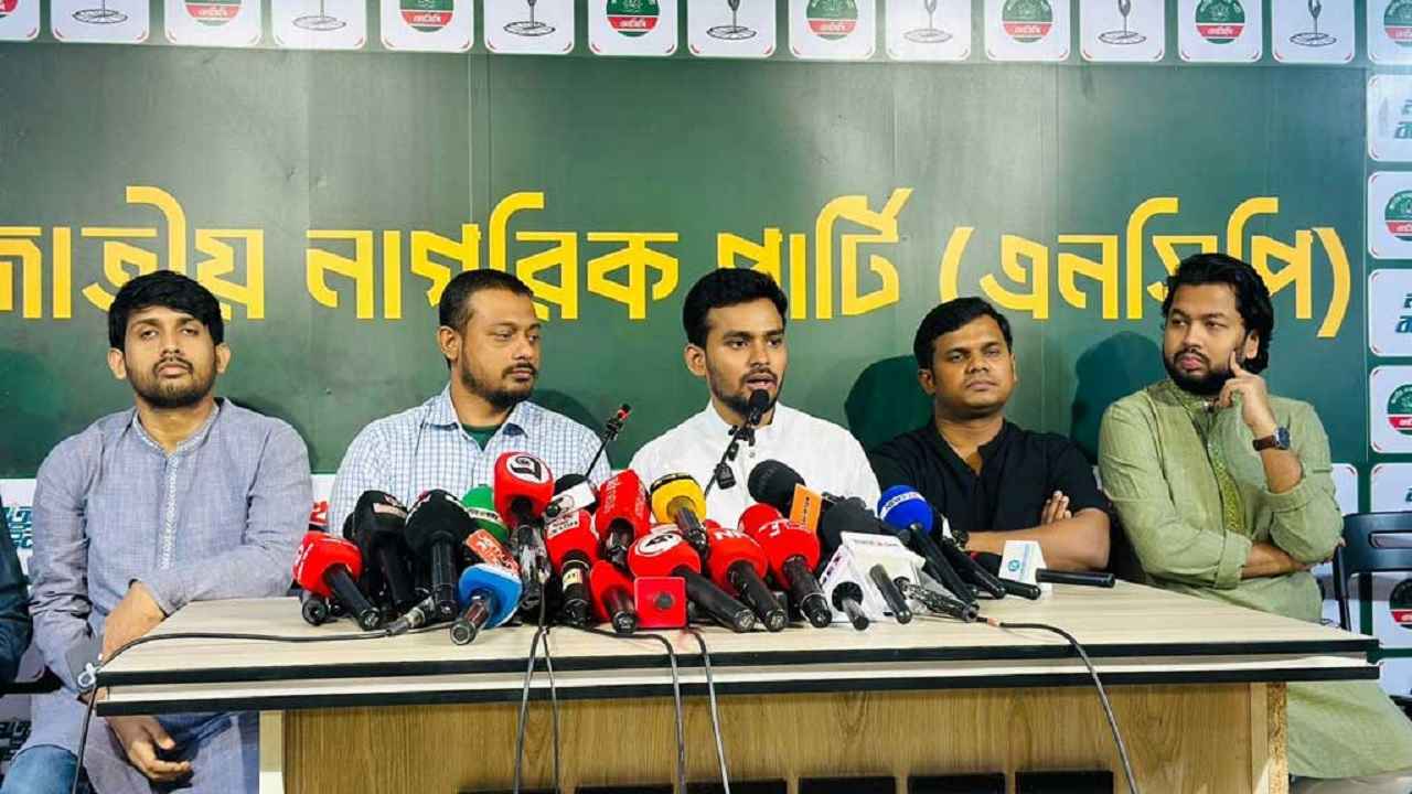বিএনপির ইচ্ছাতেই মার্কিন বাণিজ্য চুক্তি হয়েছে: আসিফ মাহমুদ