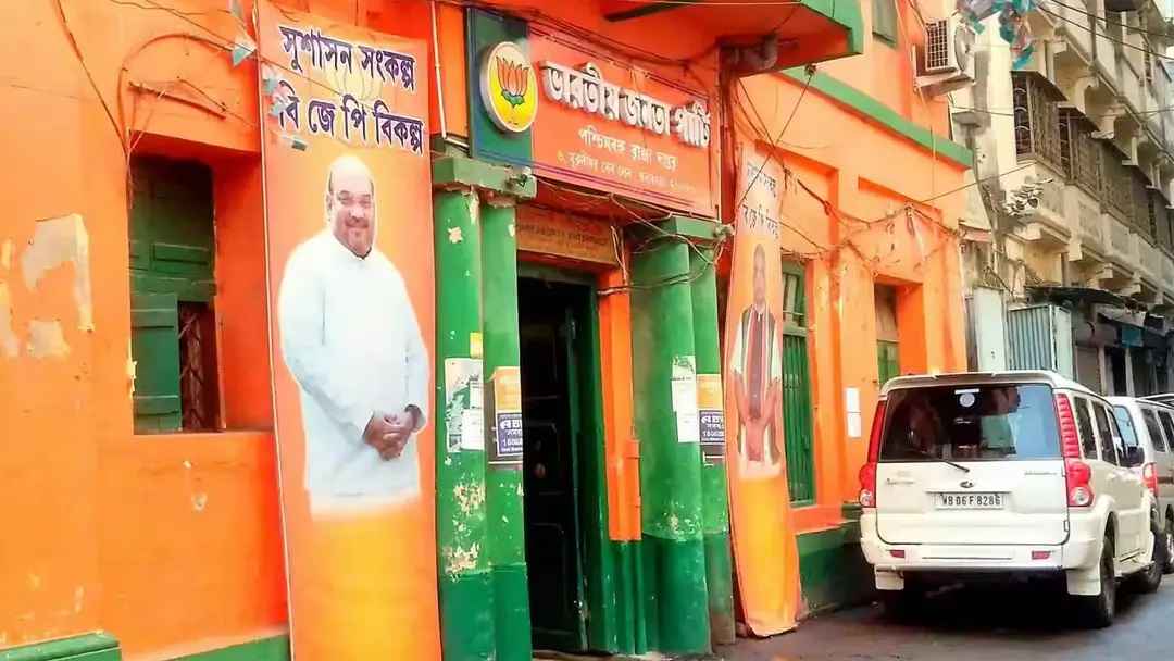 ভোট গণনা শেষ না হতেই কলকাতায় বিজেপির বিজয়োল্লাস