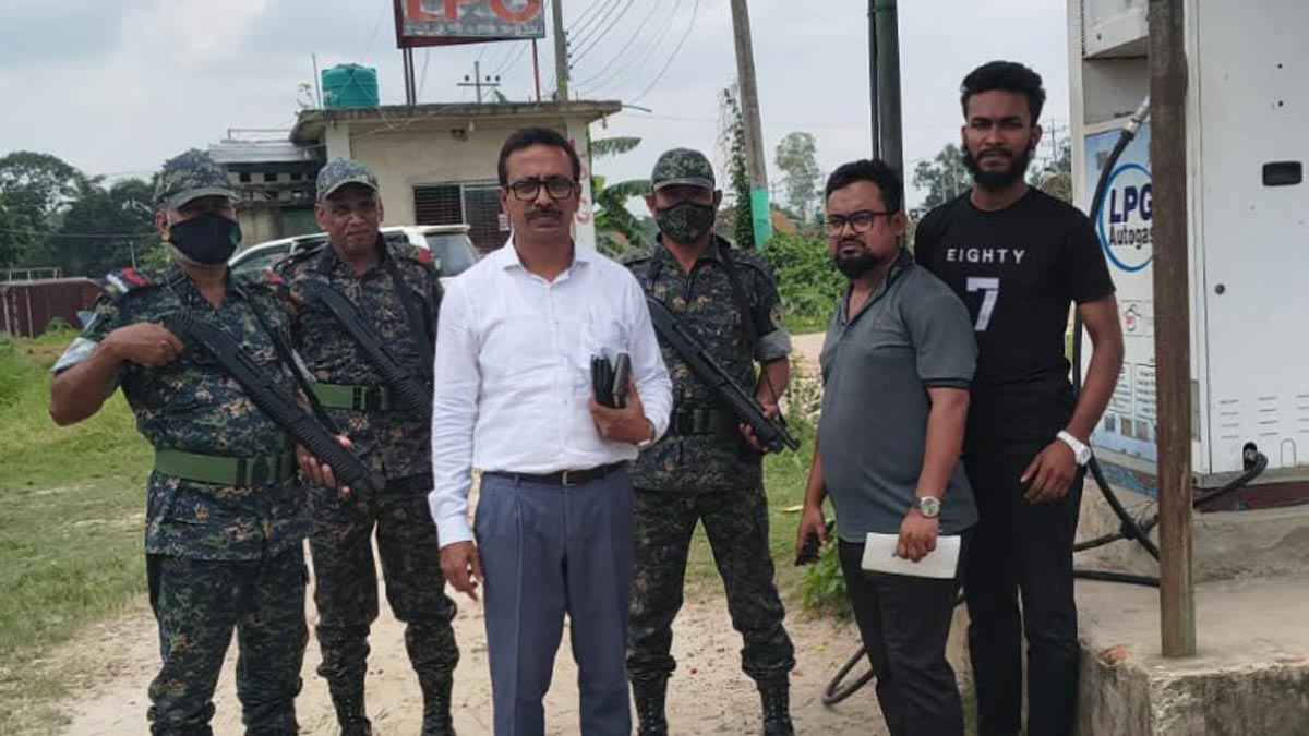 ব্রাহ্মণবাড়িয়ায় ‘ক্রস ফিলিং’ করায় ফিলিং স্টেশনকে লাখ টাকা জরিমানা