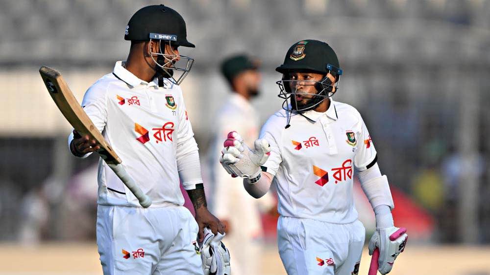 শান্তর শতক, মমিনুলের আক্ষেপেও প্রথম দিনটা বাংলাদেশের