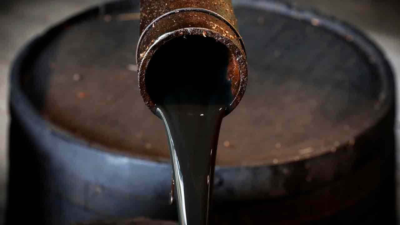 ট্রাম্পকে উপেক্ষা করে রাশিয়ার তেল নিচ্ছে ব্রিটেন!