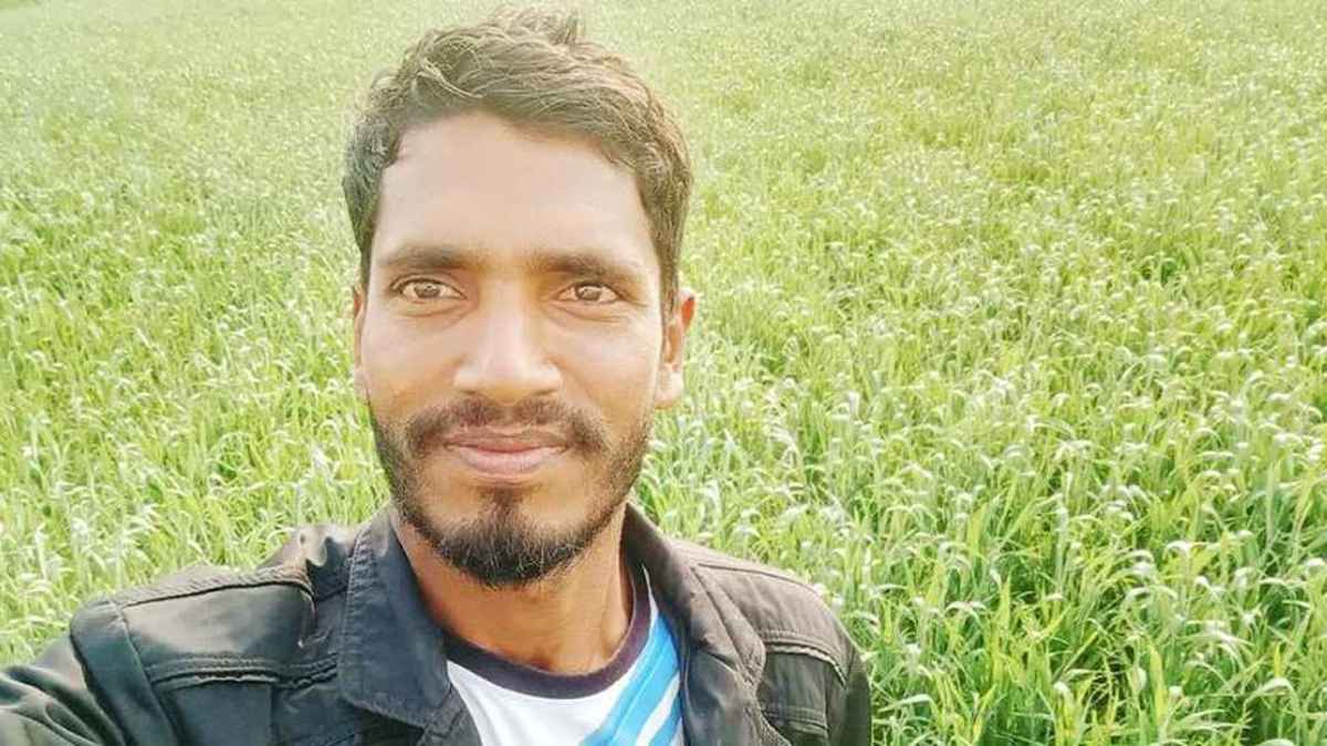 প্রেমিকার বিয়ের আসরে প্রেমিকের বিষপান