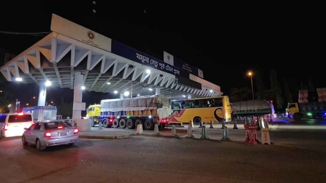 যমুনা সেতুতে একদিনে ৫৩ হাজার যান চলাচল , ৩ কোটি ৭৭ লাখ টাকার টোল আদায়