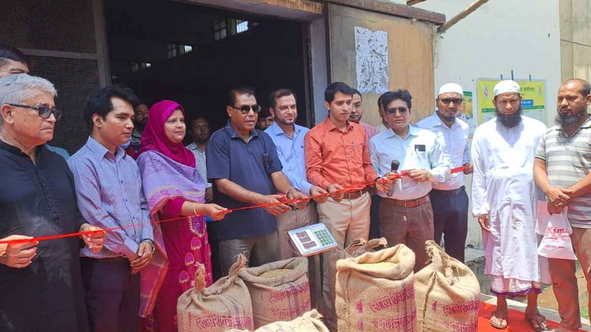 ৩৬ টাকা কেজি দরে ধান ও ৪৯ টাকায় চাল কিনবে খাদ্য বিভাগ