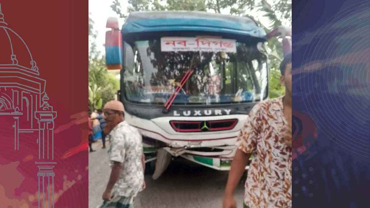 মির্জাগঞ্জে বাসের ধাক্কায় অটোরিকশা চালক নিহত