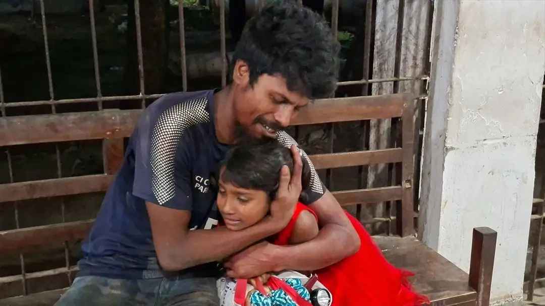 ঈদের জামা হাতেই রয়ে গেল: বাবা-মেয়ের সামনেই মা-ছেলের করুণ মৃত্যু