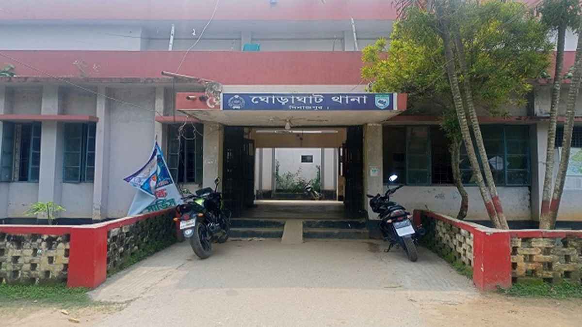 ট্রাকের সঙ্গে মোটরসাইকেলের মুখোমুখি সংঘর্ষ, নিহত ৩